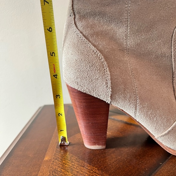 JOIE Dalton Suede Leather Stacked-Heel Bootie Cement 39 (9) Ankle Neutral Nude - Picture 13 of 15